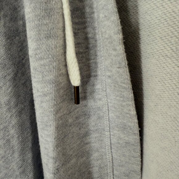 Hooded Cape Sweater - Picture 4 of 4